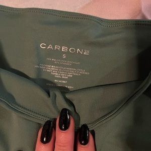 Carbon 38 lot of 2 leggings small and medium black and green